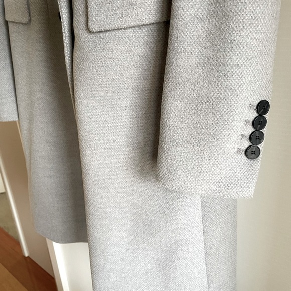 Size 8 Portman’s Grey Coat - Picture 5 of 10